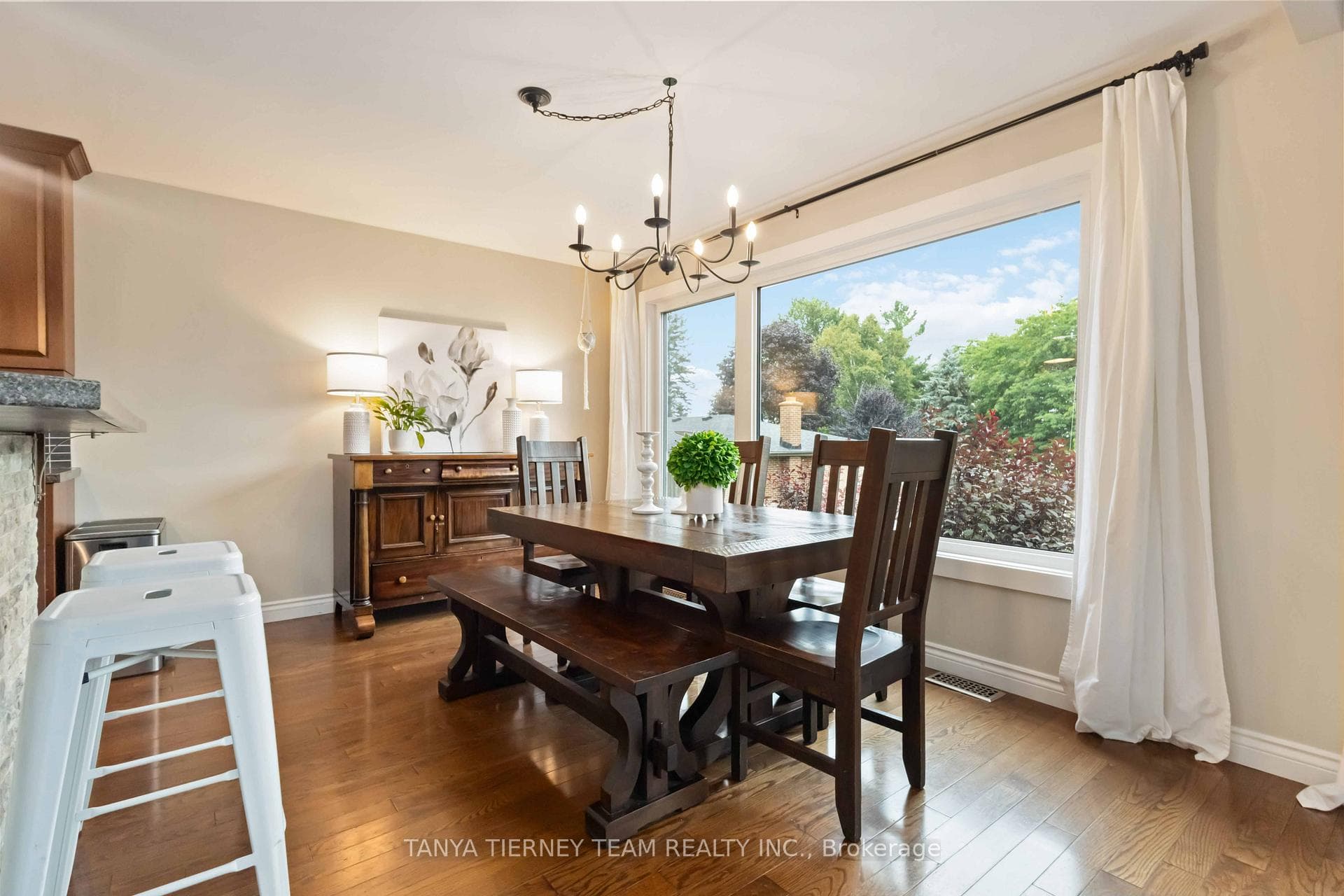 6381 Leskard Road photo 13