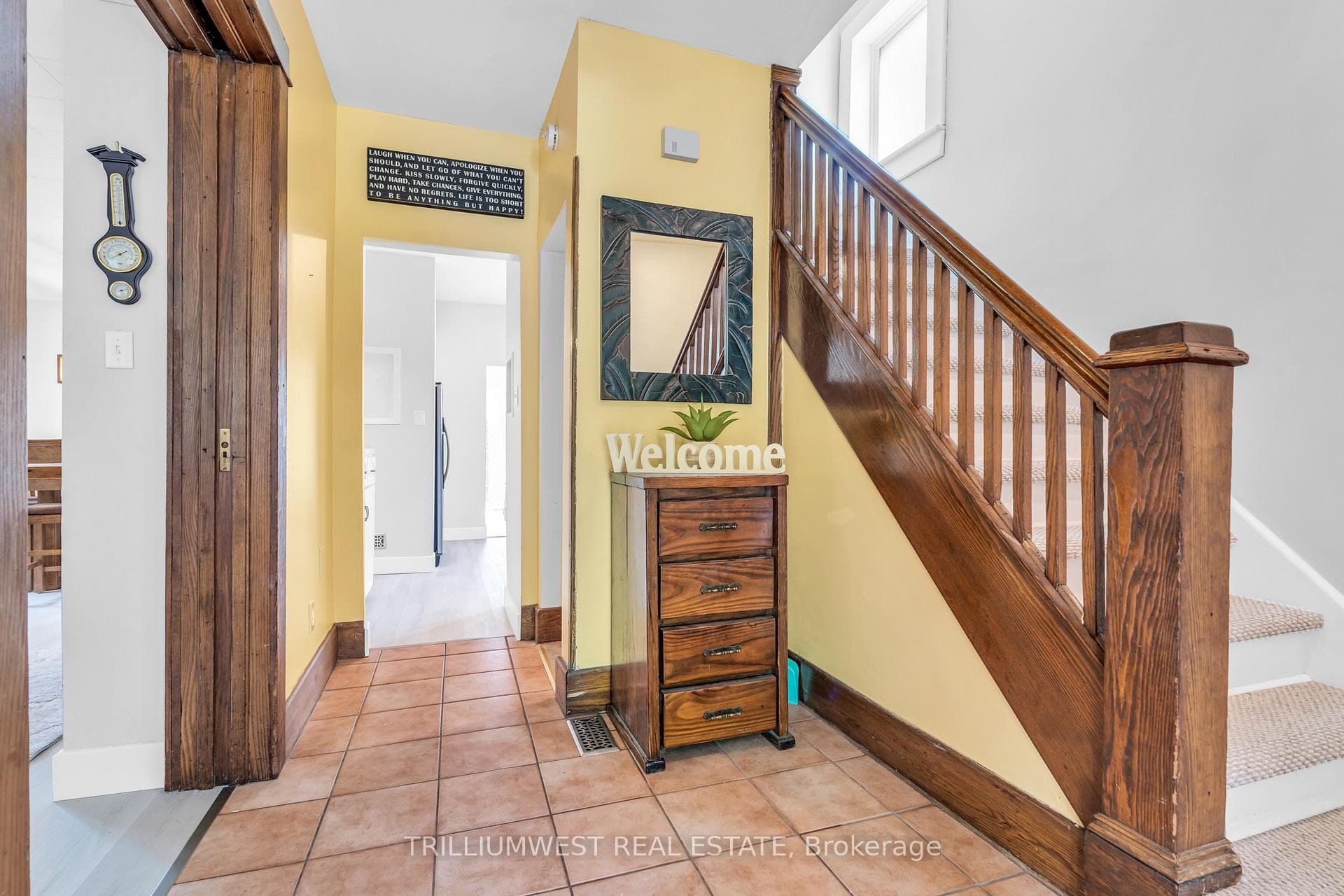 15 Stirling Avenue photo 7