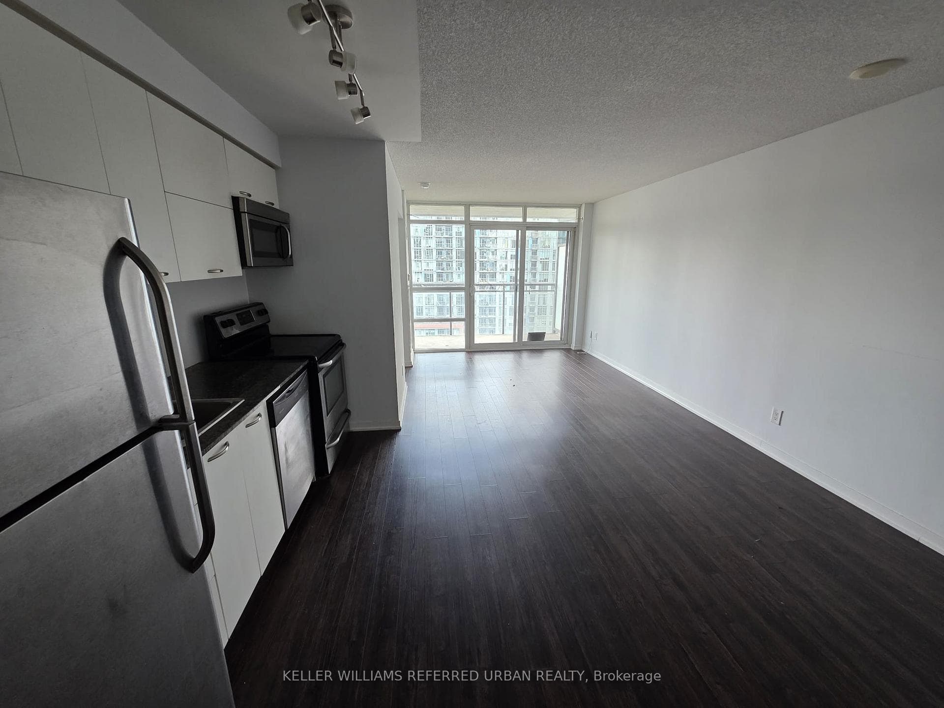 38 Joe Shuster Way Unit 1224 photo 5