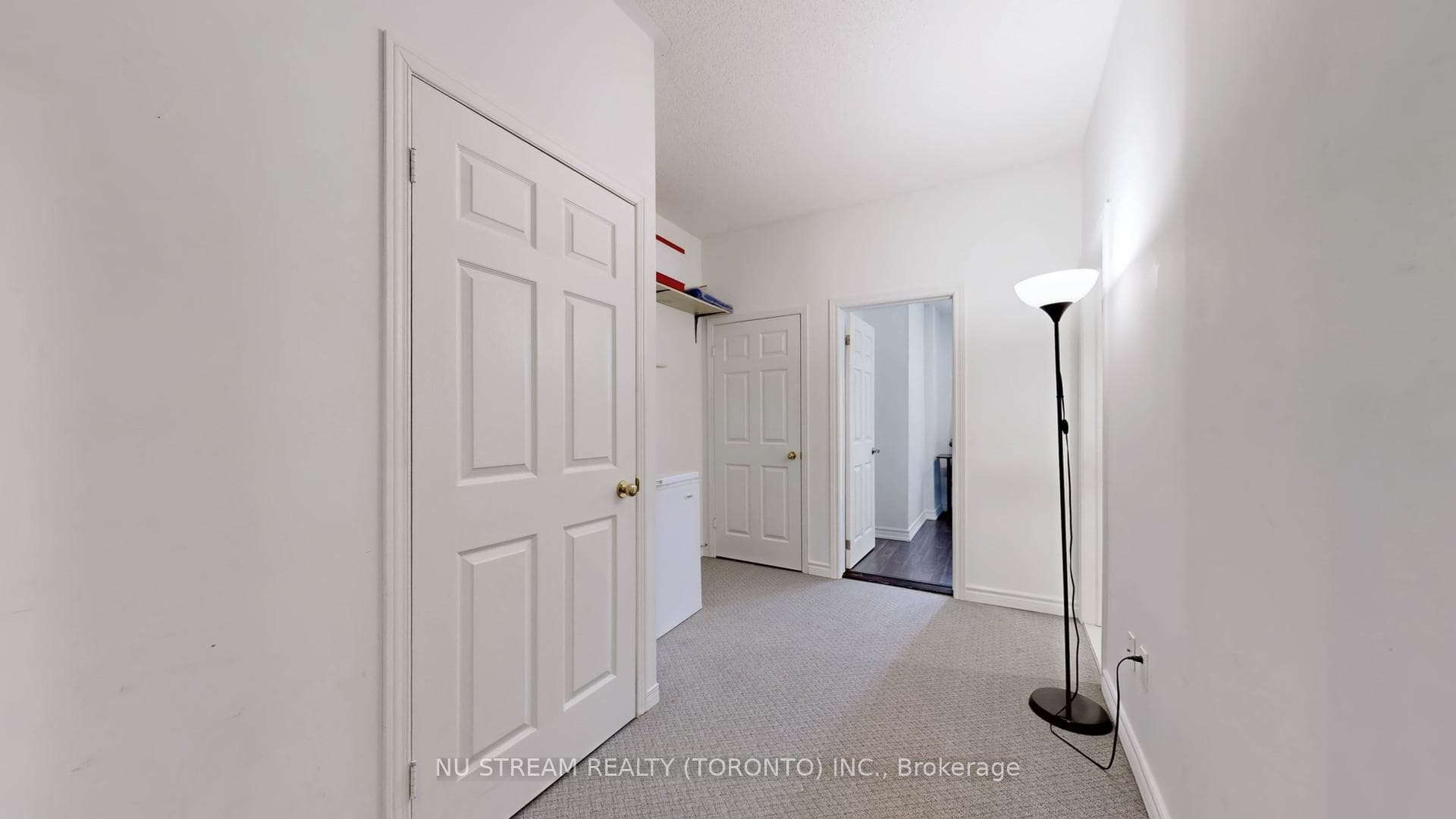 29 Rosebank Drive Unit 907 photo 20