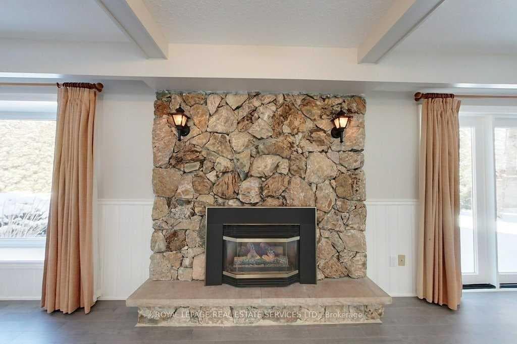 141 Castle Crescent photo 10