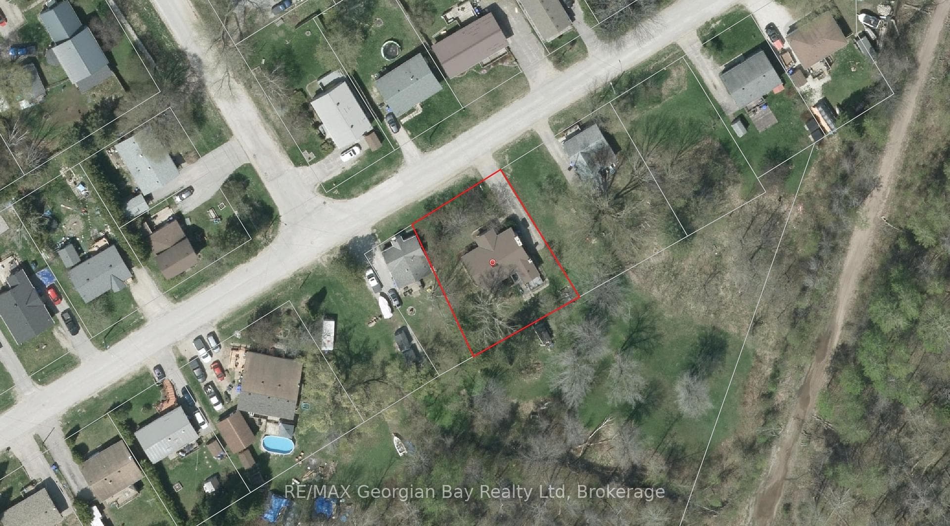 511 Camilla Street photo 40