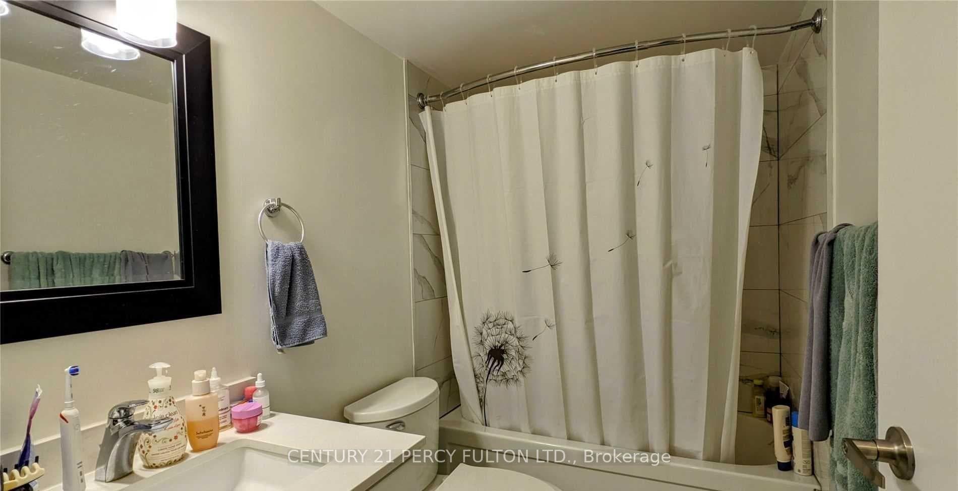 25 Grenville Street Unit 1506 photo 12