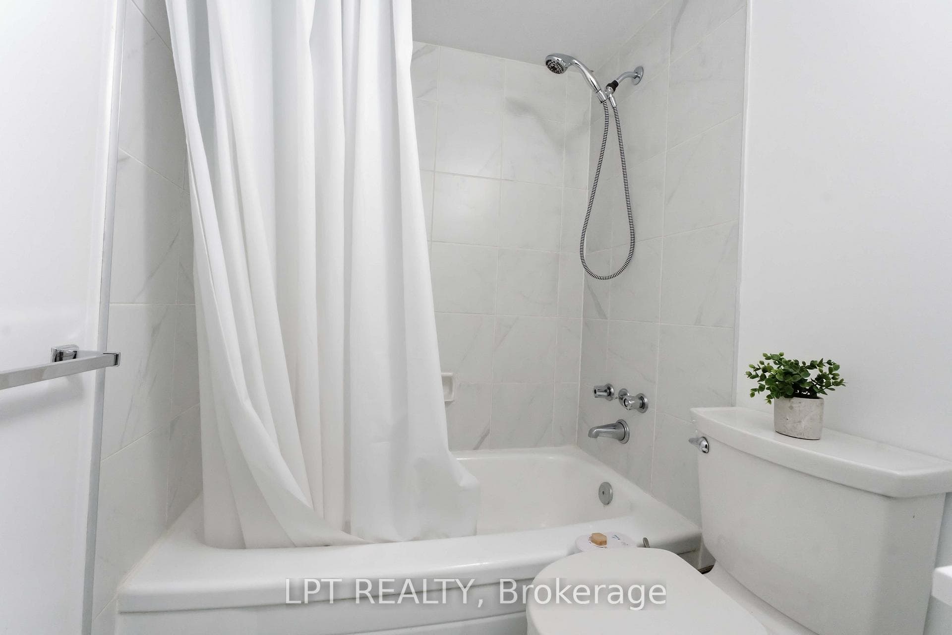 555 Brittany Drive Unit 314 photo 26