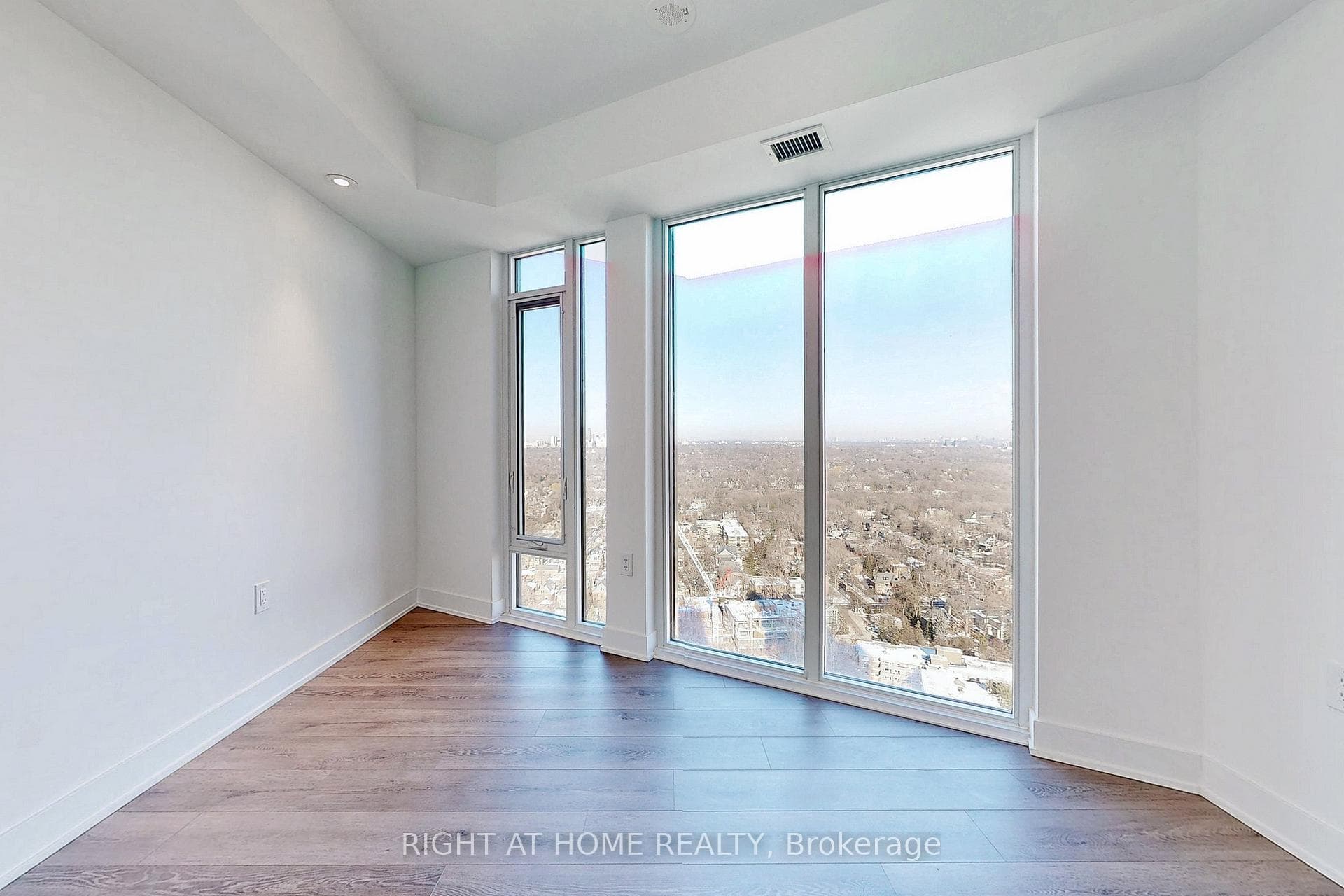 575 Bloor Street Unit 3103 photo 19