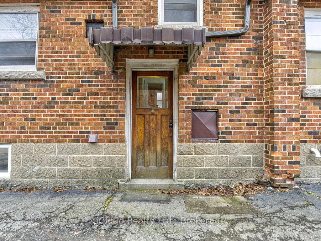 458 Upper Wellington Street photo 44