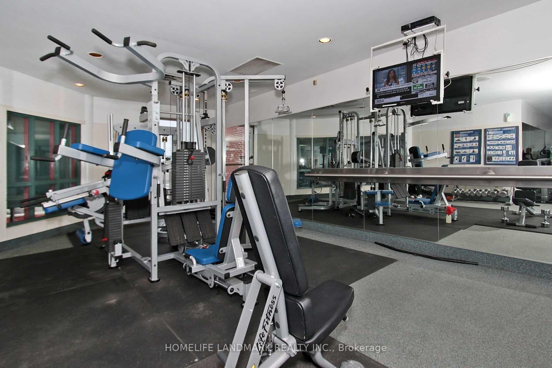 2460 Eglinton Avenue Unit 901 photo 35