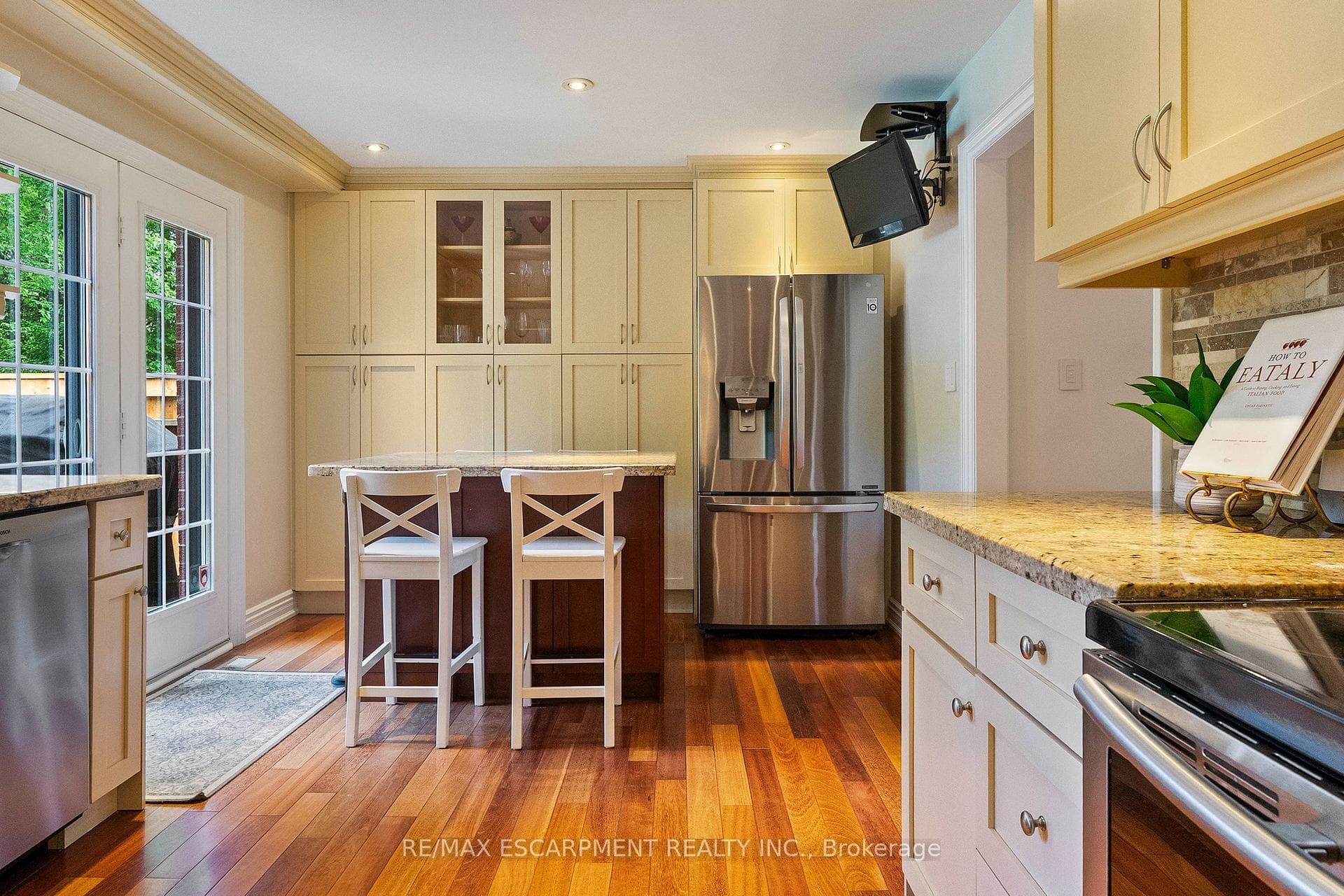 1839 Fellen Place photo 13