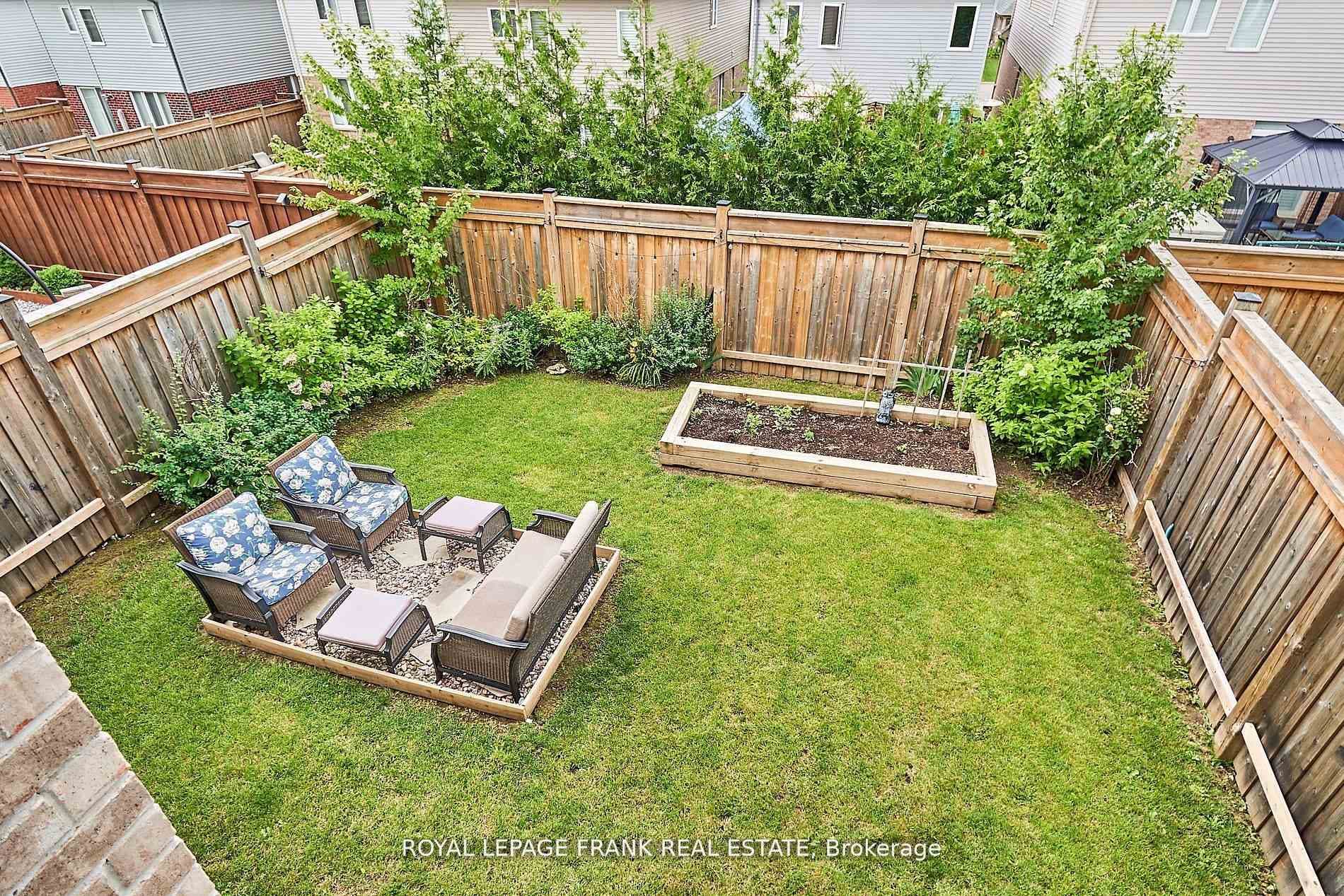 1798 Silverstone Crescent photo 8