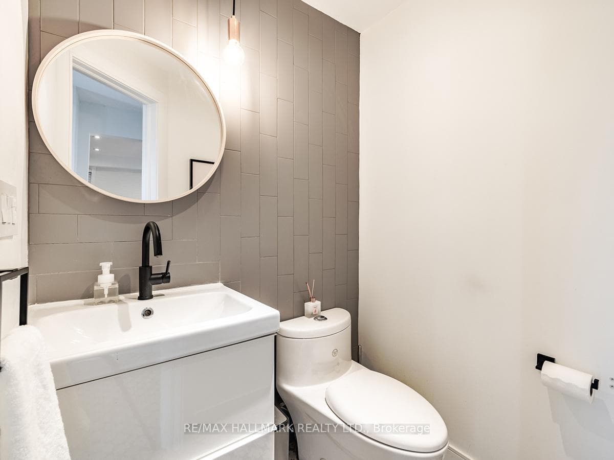 71 Chiswell Crescent photo 14