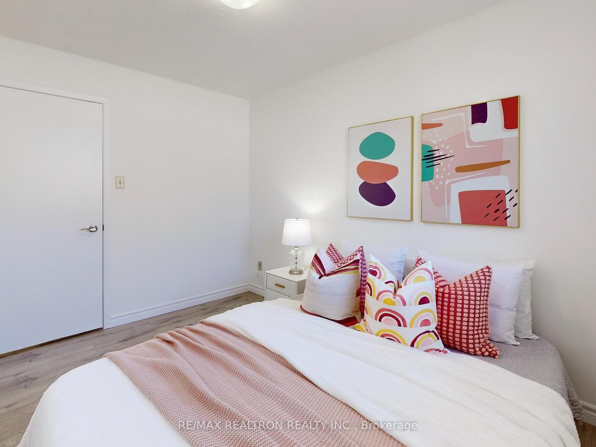 2674 Sherhill Drive photo 20