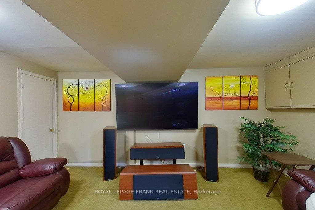 324 Towerhill Road photo 33
