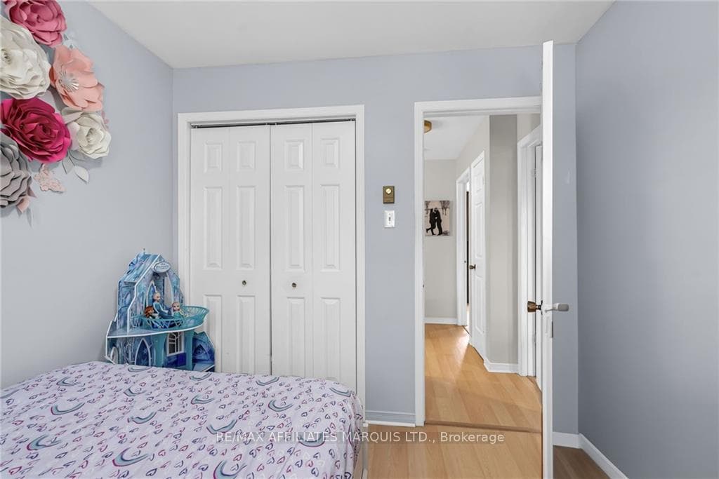 162 ELLEN Avenue photo 17