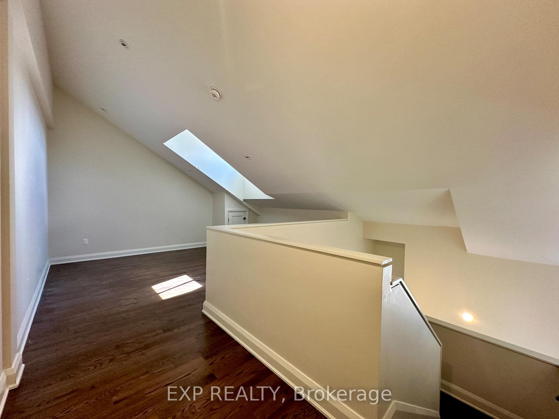 33 MAPLE GROVE Road Unit 306 photo 19