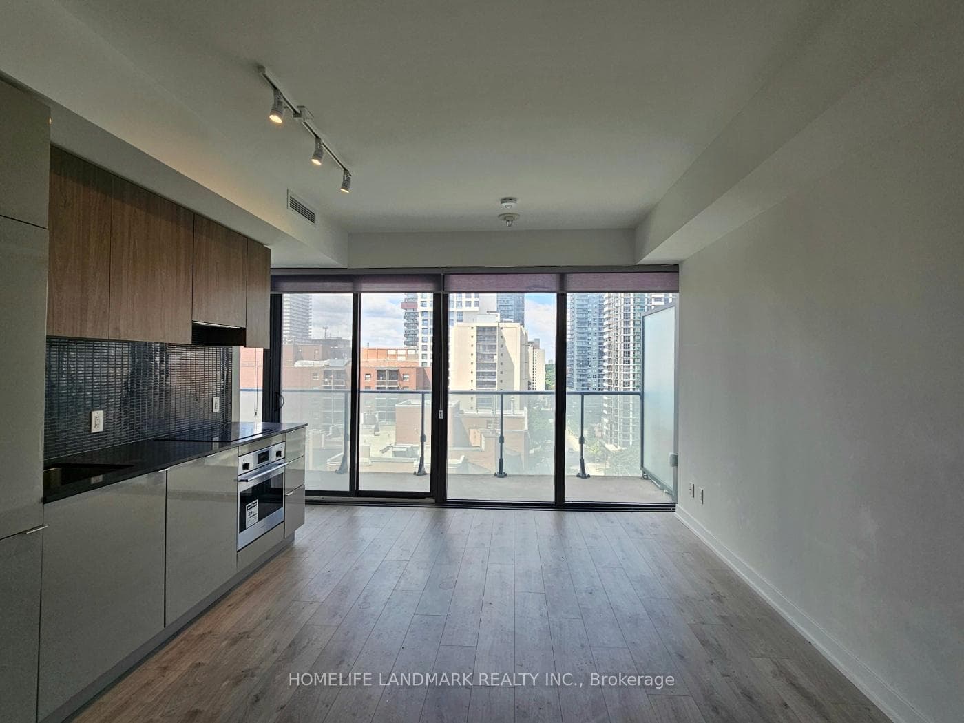 161 Roehampton Avenue Unit 1502 photo 17
