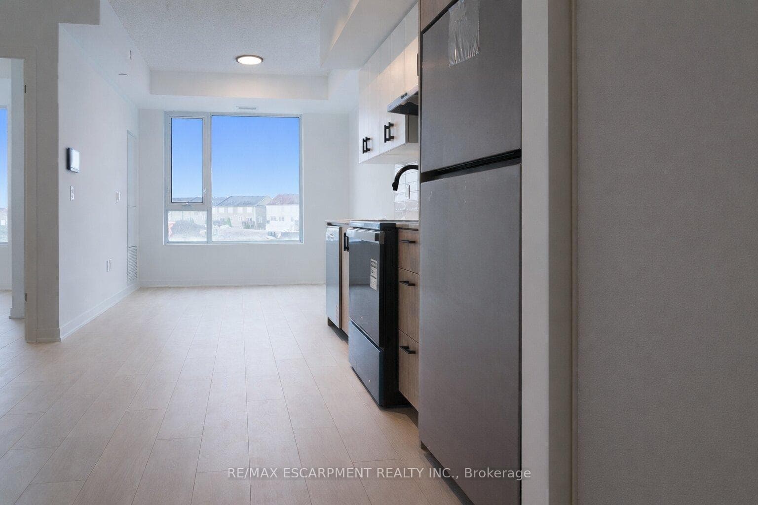 4878 Powers Common Unit 202 photo 7