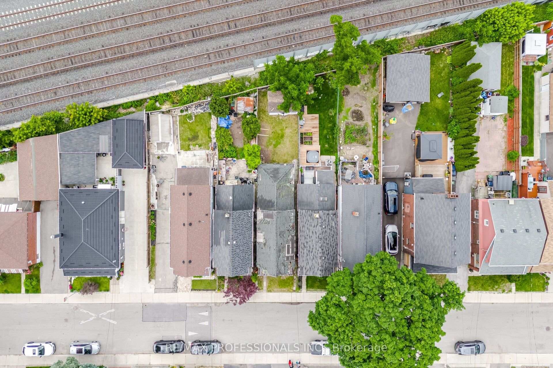 39 Holley Avenue photo 7