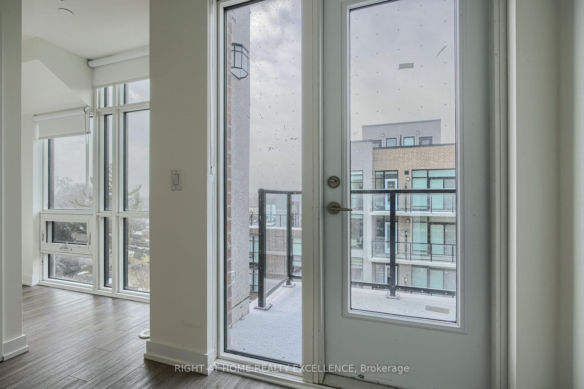 861 Sheppard Avenue Unit 2 photo 19