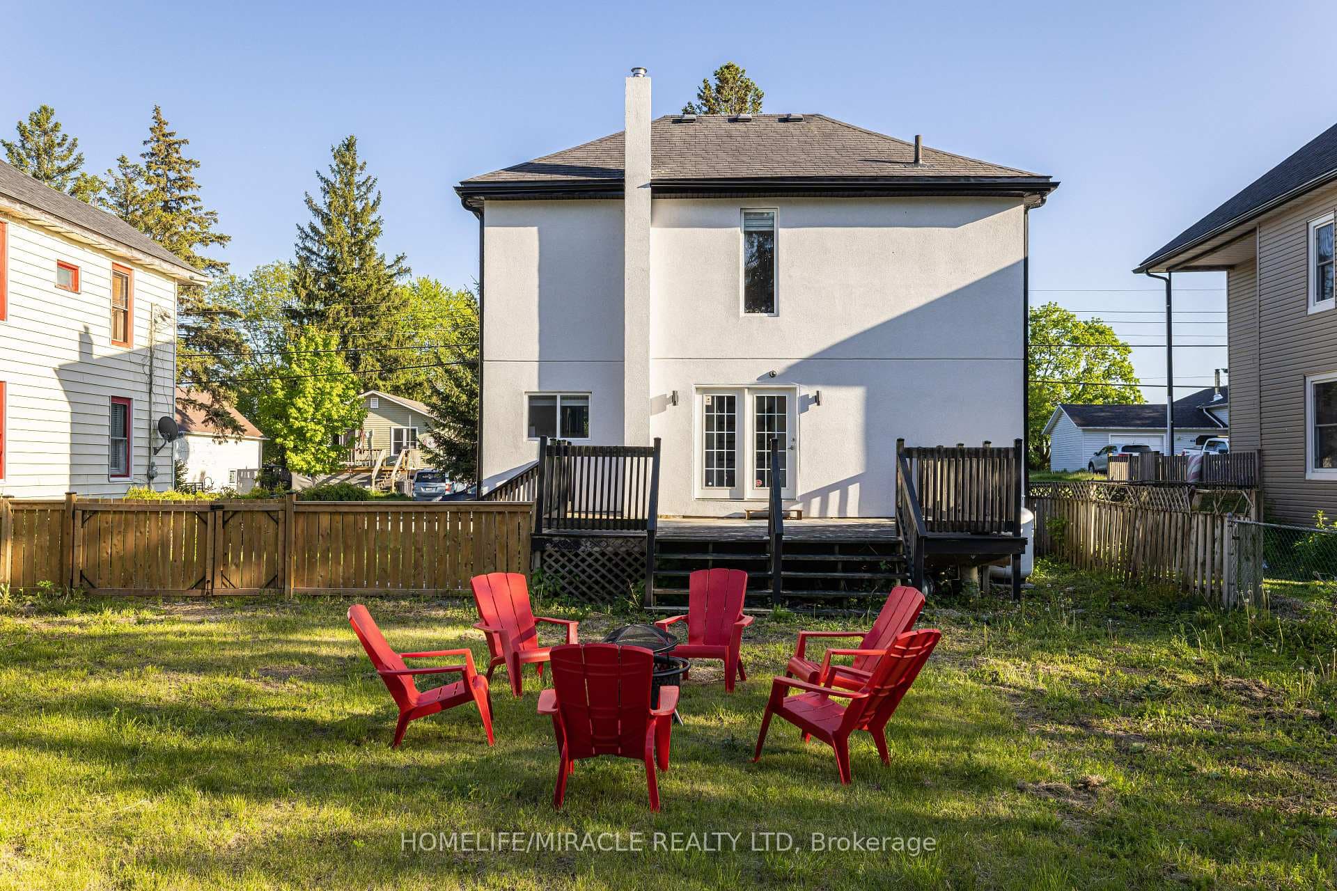 19 Gilbert Street photo 9