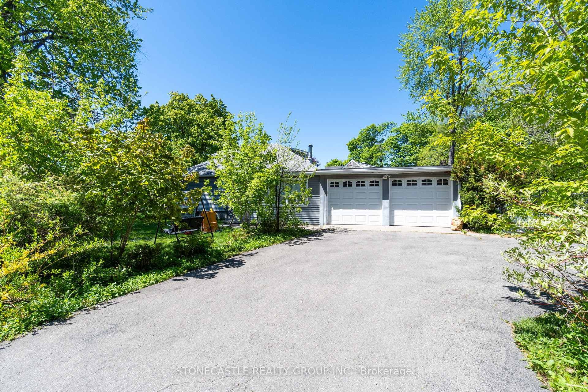 151 Richmond Street photo 3