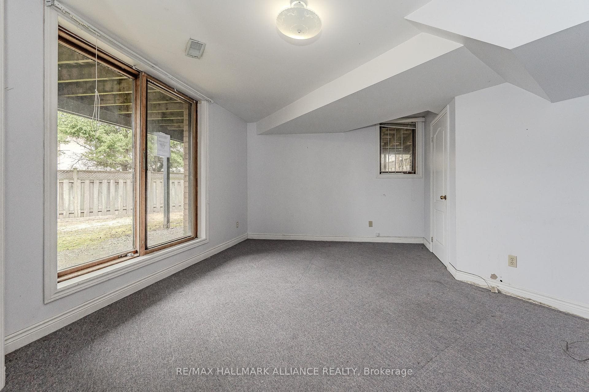 57 Rupert Court photo 28