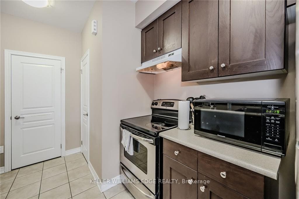 1401 Plains Road photo 9