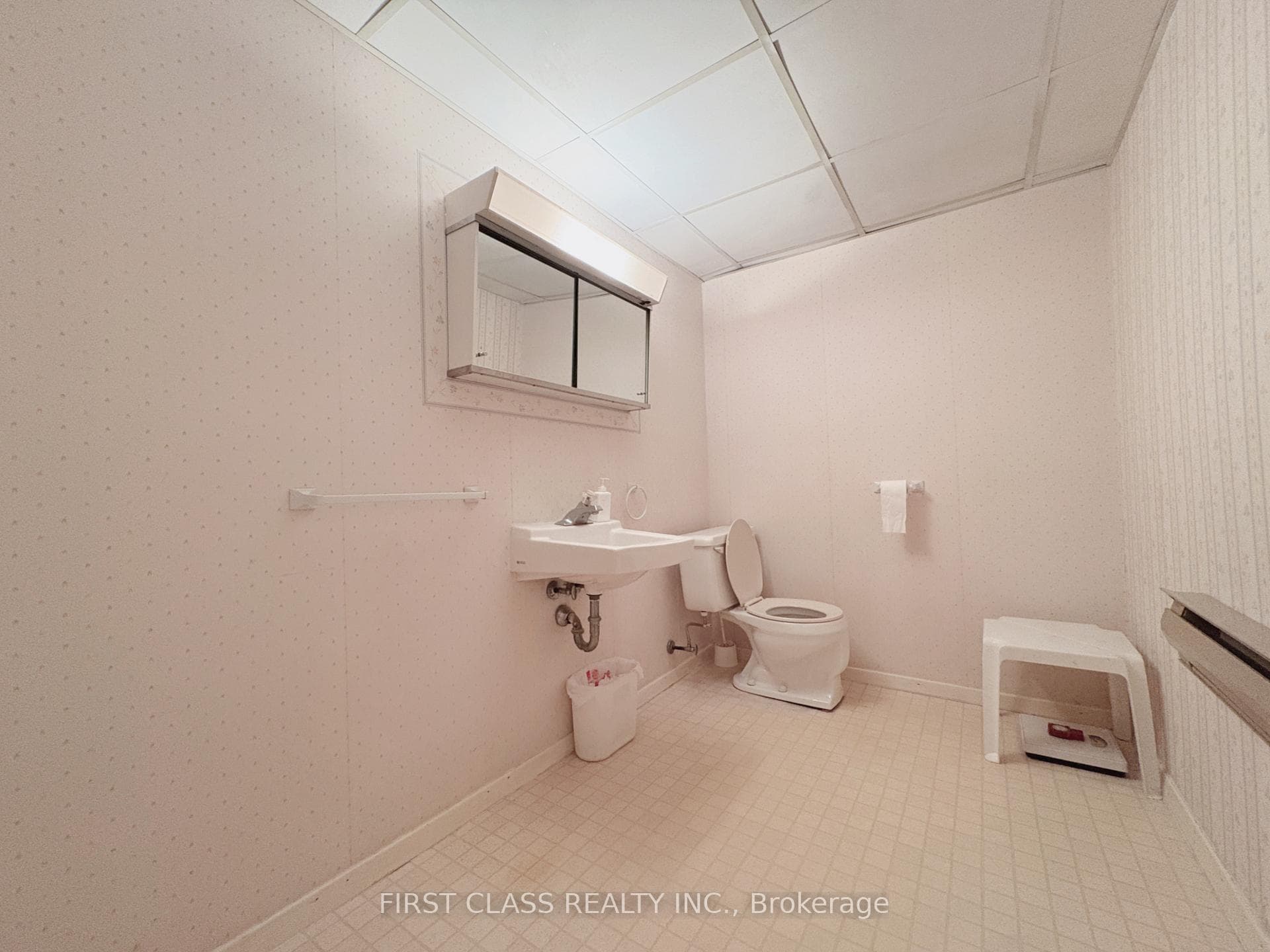 81 Clancy Drive photo 22