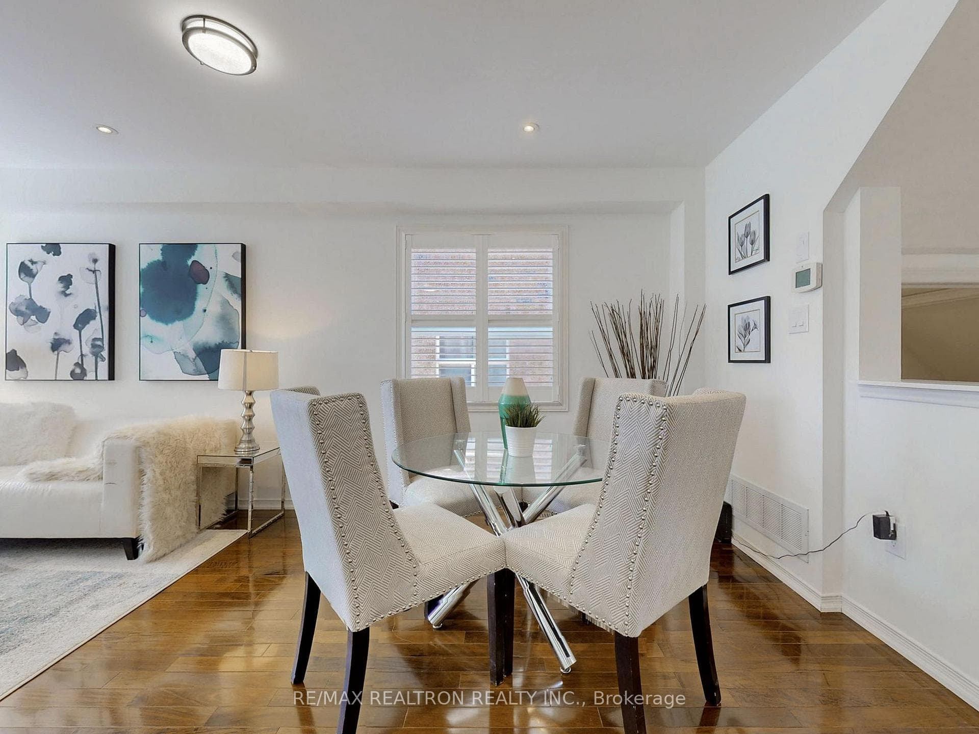 91 Starr Crescent photo 6