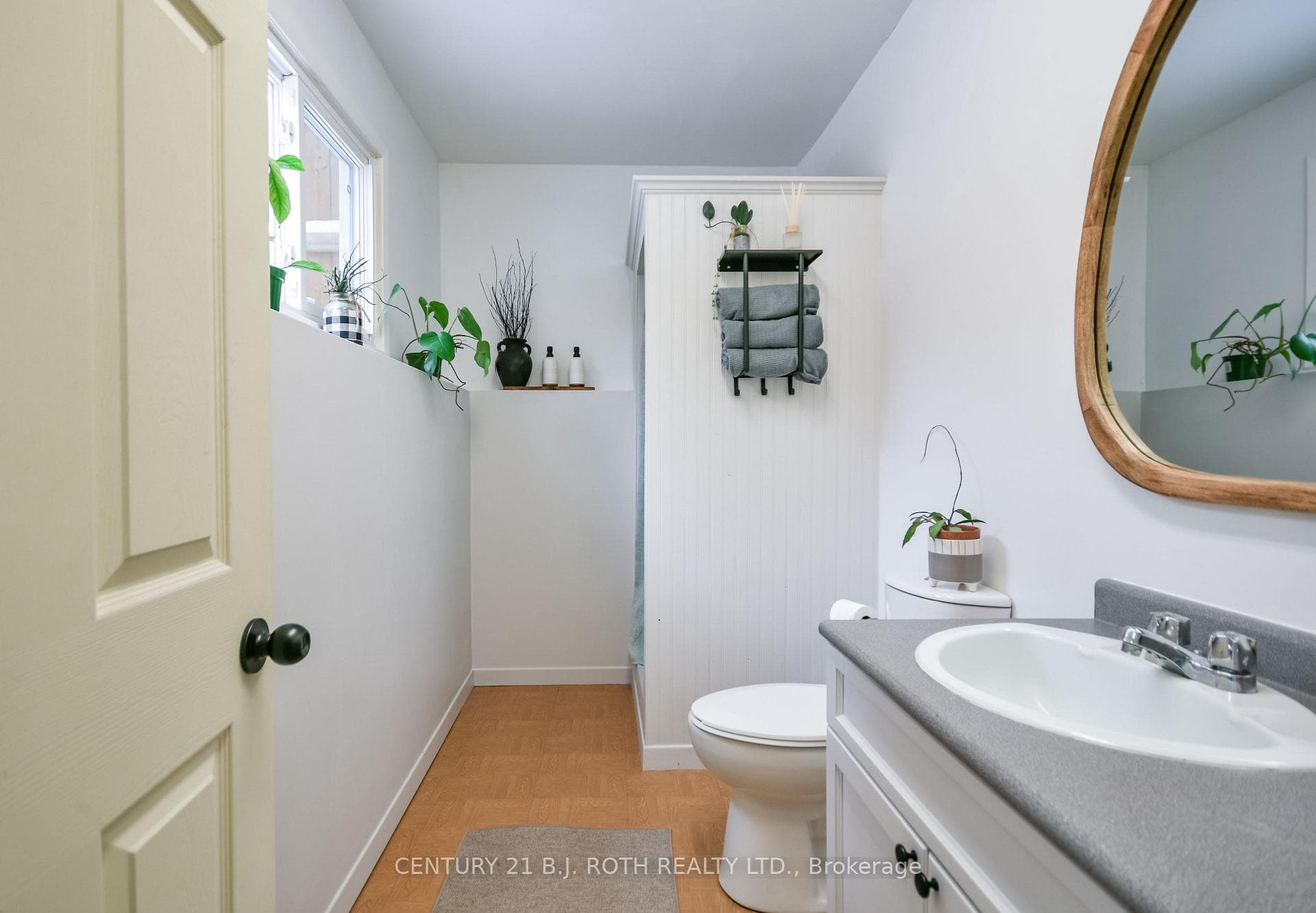 6 Glenview Avenue photo 31