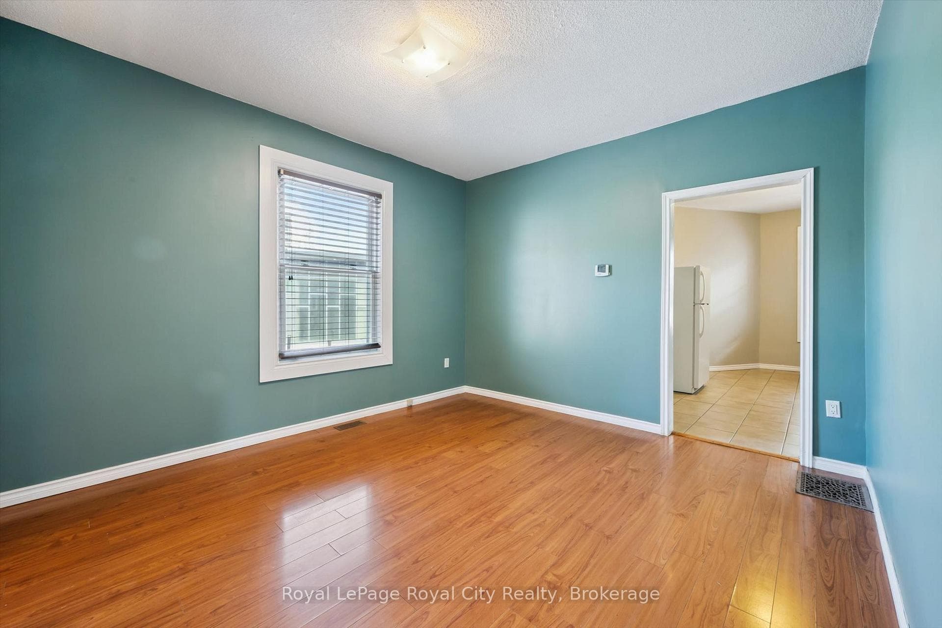 90 Neeve Street photo 15