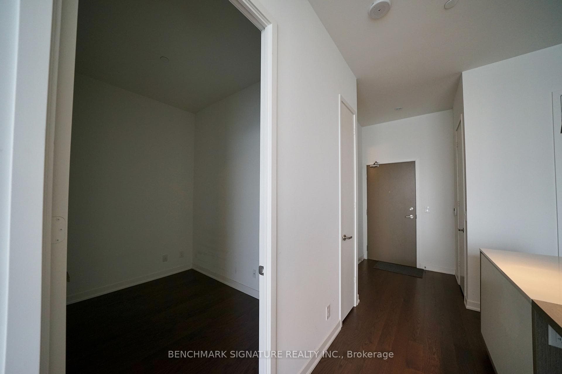 100 Harbour Street Unit 6909 photo 9