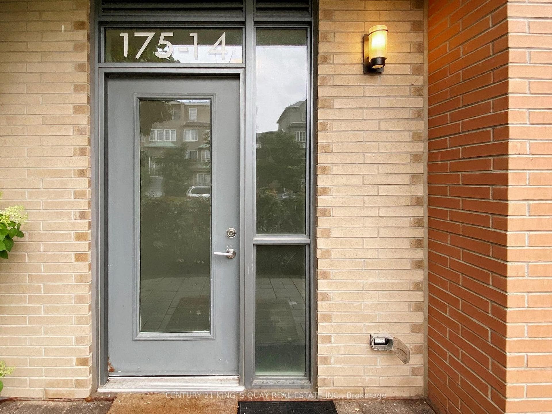 175 Bonis Avenue Unit TH14 photo 3
