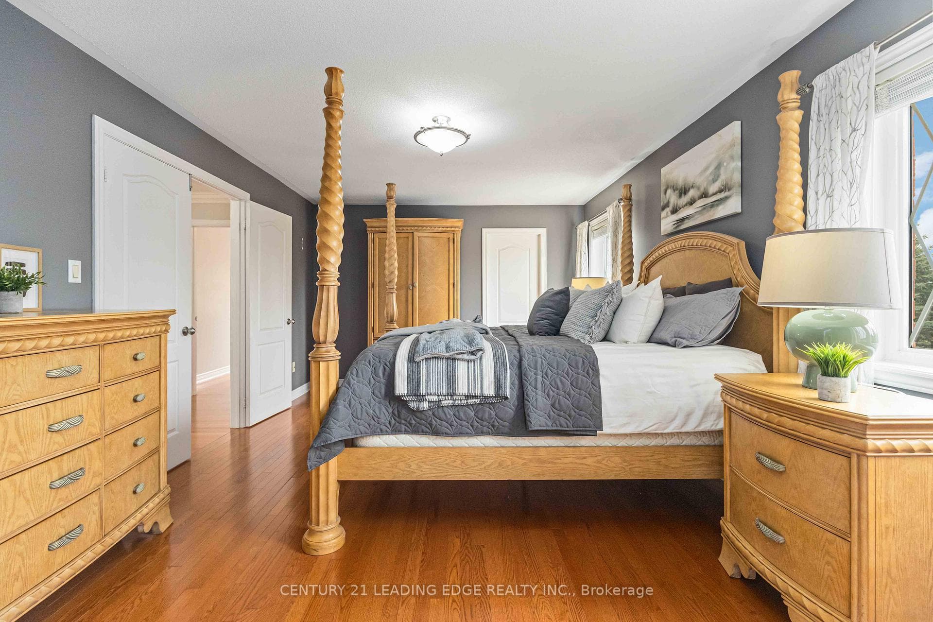 83 Joseph Street photo 19
