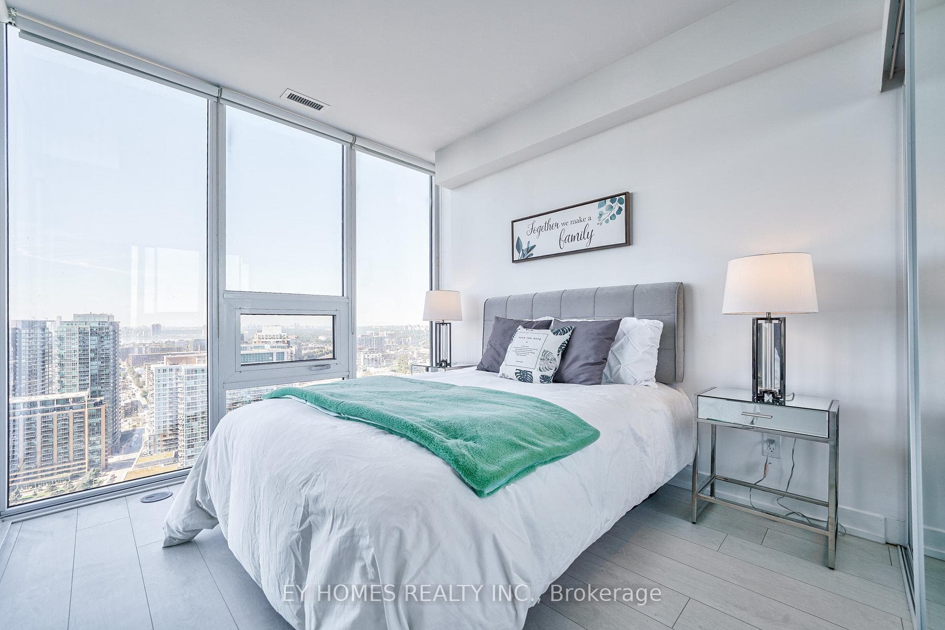 19 Western Battery Road Unit PH16 photo 10