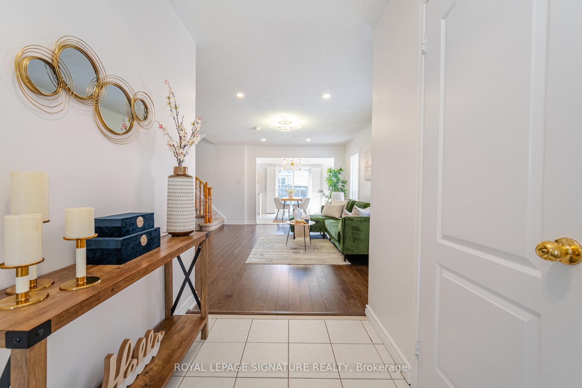 53 Presley Crescent photo 4
