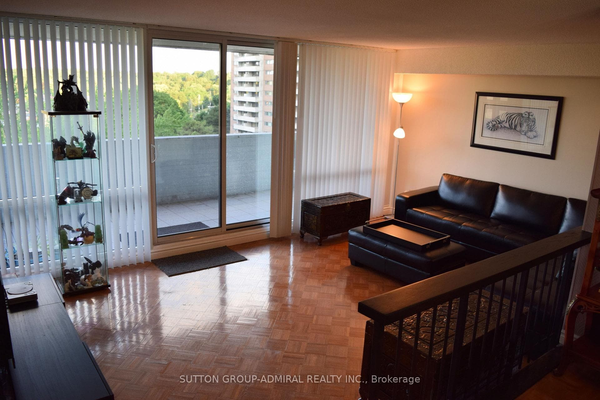 260 Scarlett Road Unit 804 photo 18