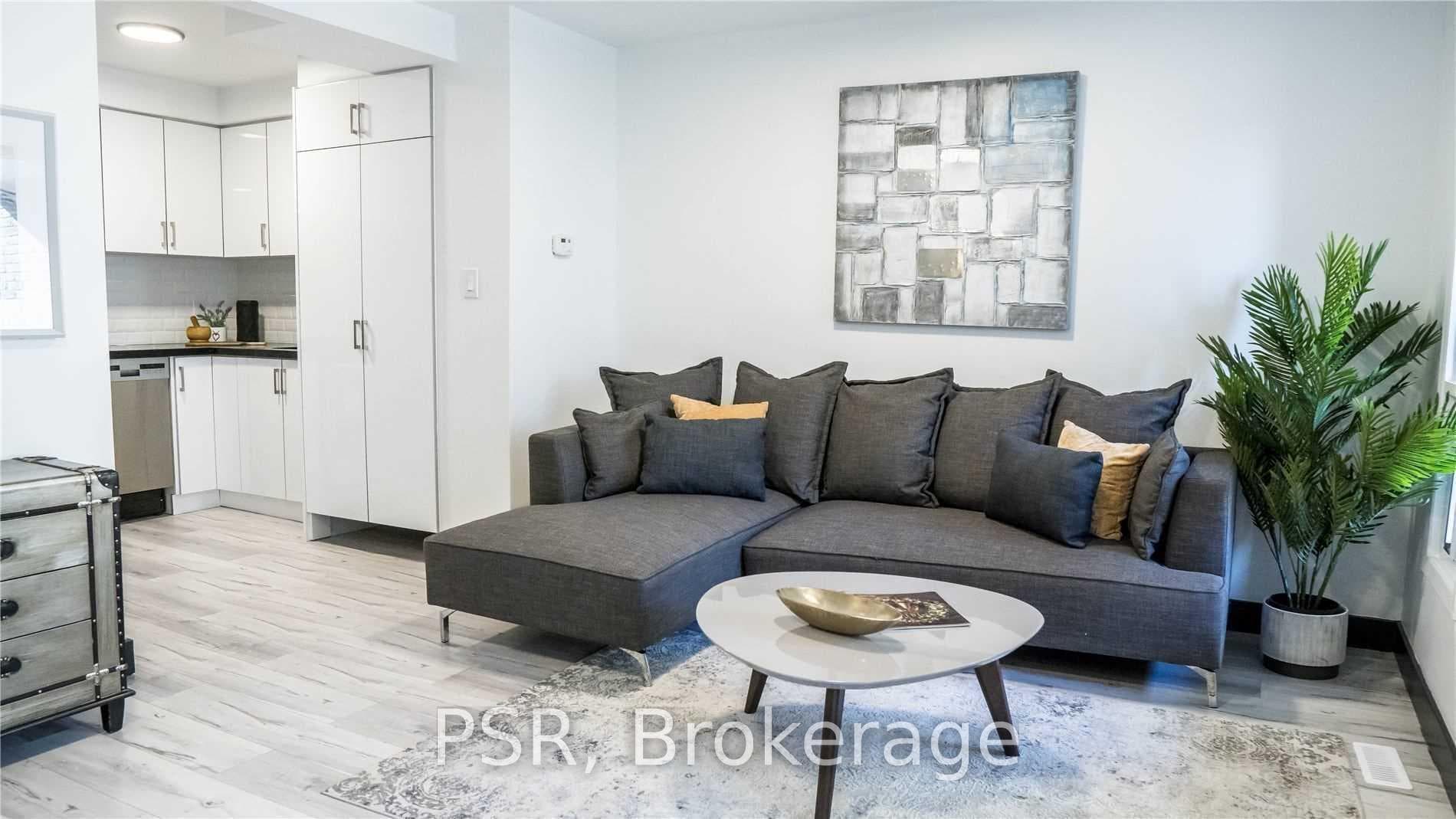 2 Blackthorn Avenue Unit 20 photo 2