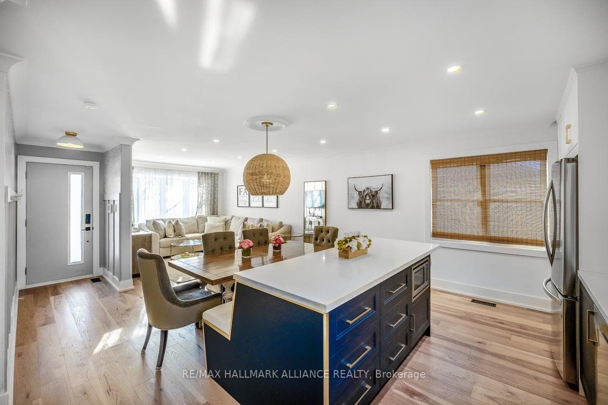 1061 Pinegrove Road photo 12