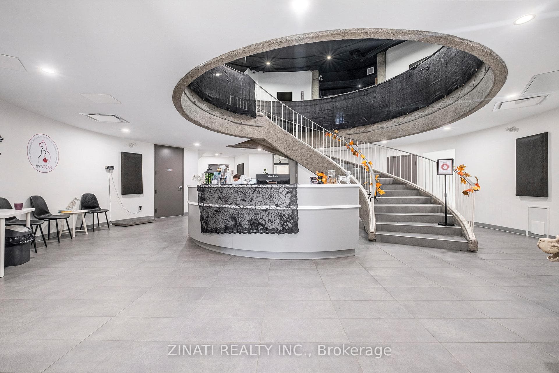 2300 CARLING Avenue Unit 201 photo 4