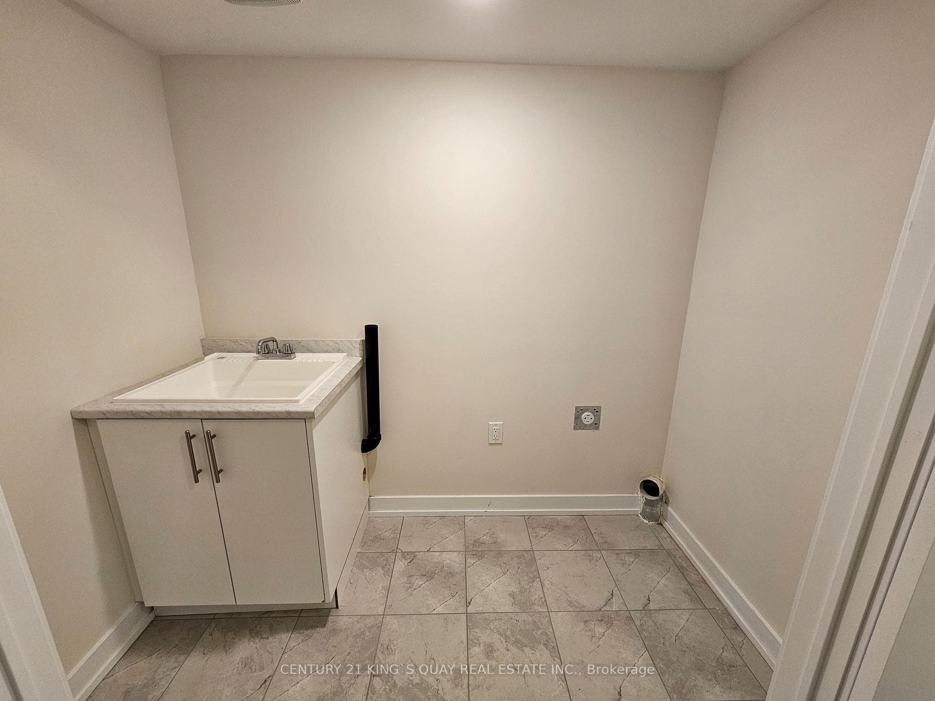 118 Credit Lane photo 16