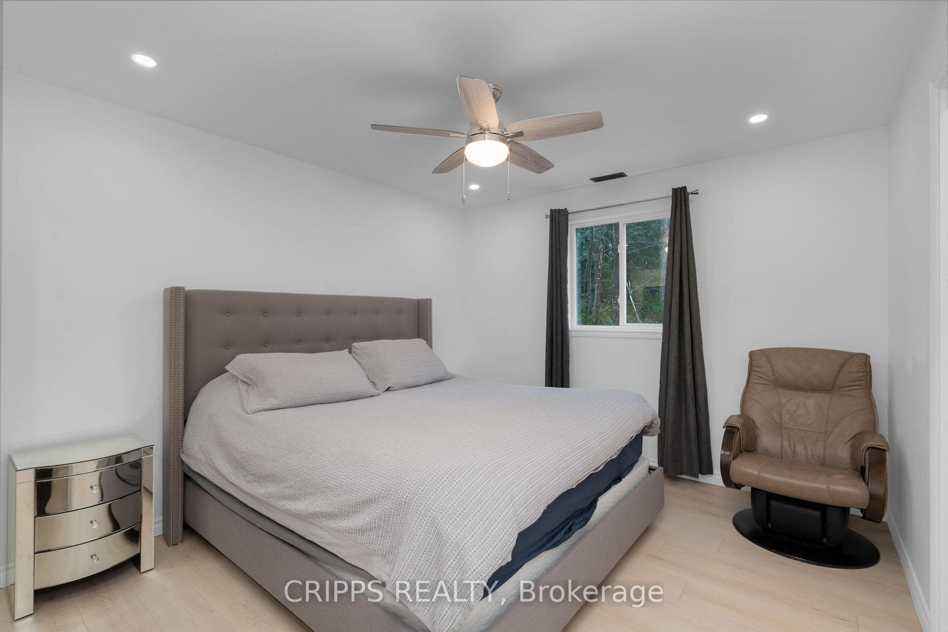 5314 Claresbridge Lane photo 11