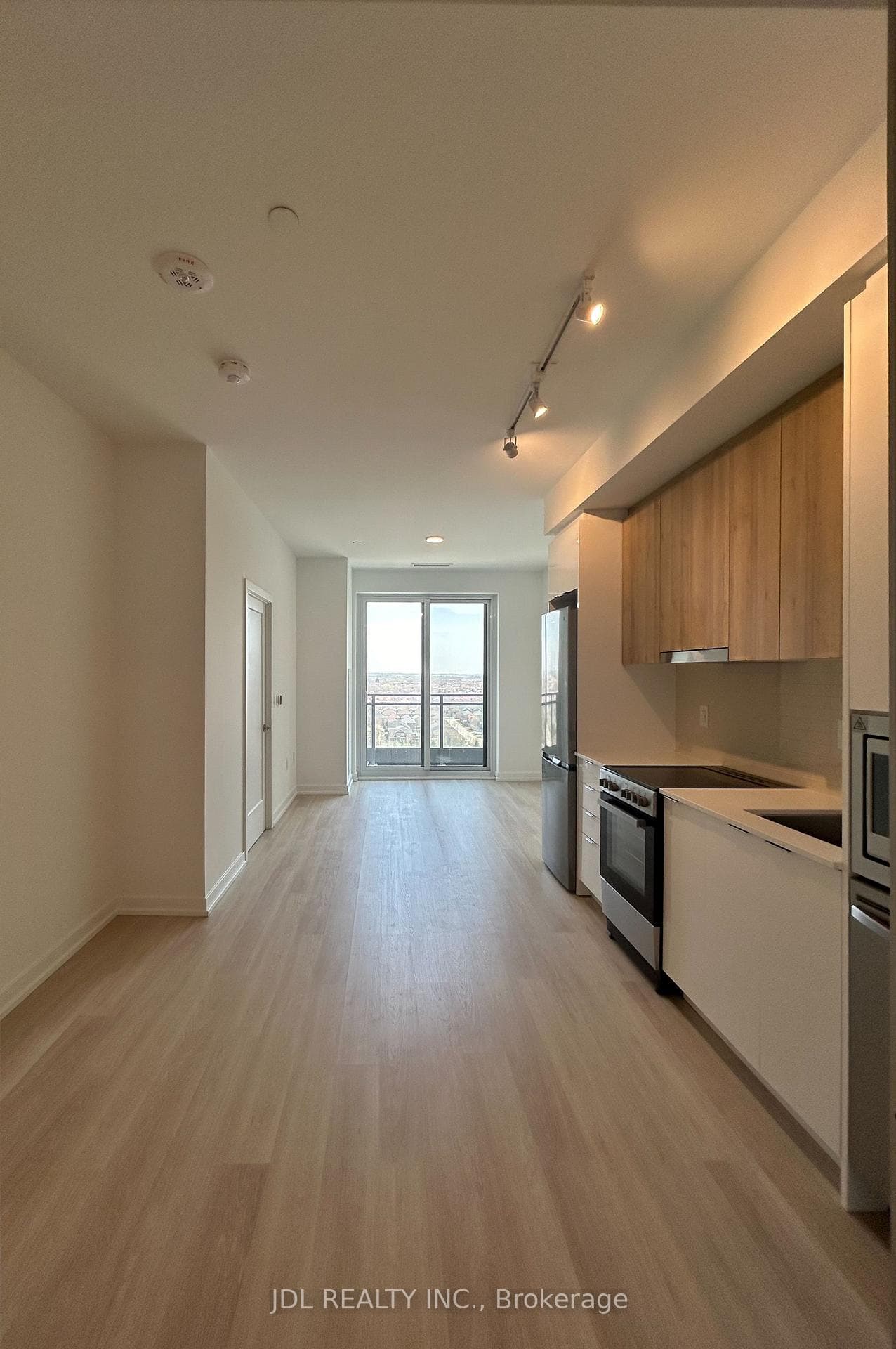 9763 Markham Rd Road Unit 1811 photo 5