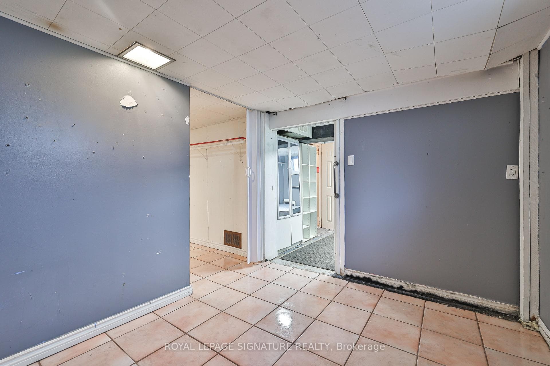 178 Angelene Street photo 33