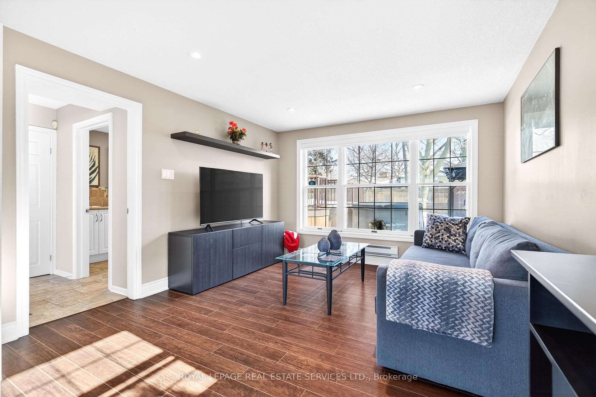 15 Belair Drive photo 9