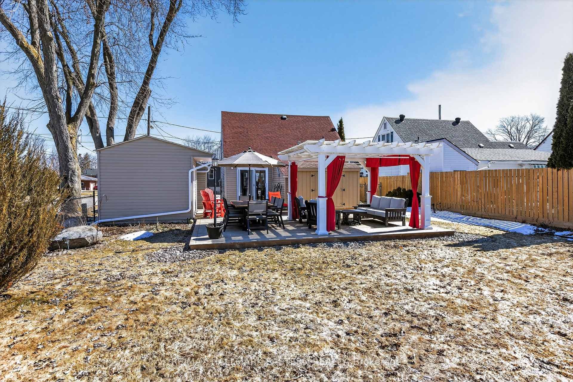 17 Margaret Avenue photo 27