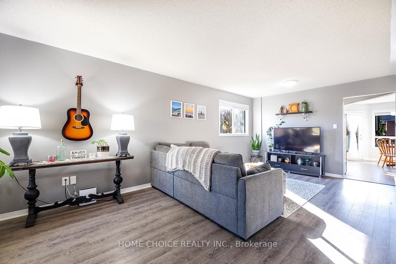 30 Edgerton Drive photo 9