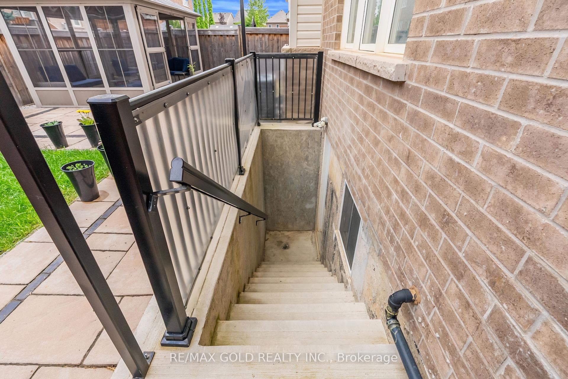 377 Etheridge Avenue photo 43
