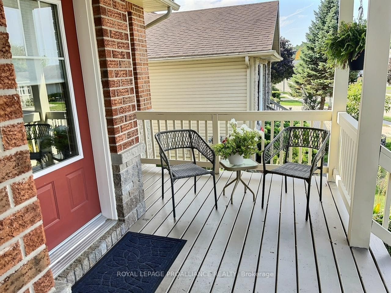 403 Brock Street photo 5