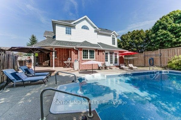 179 Bridgewater Crescent photo 30