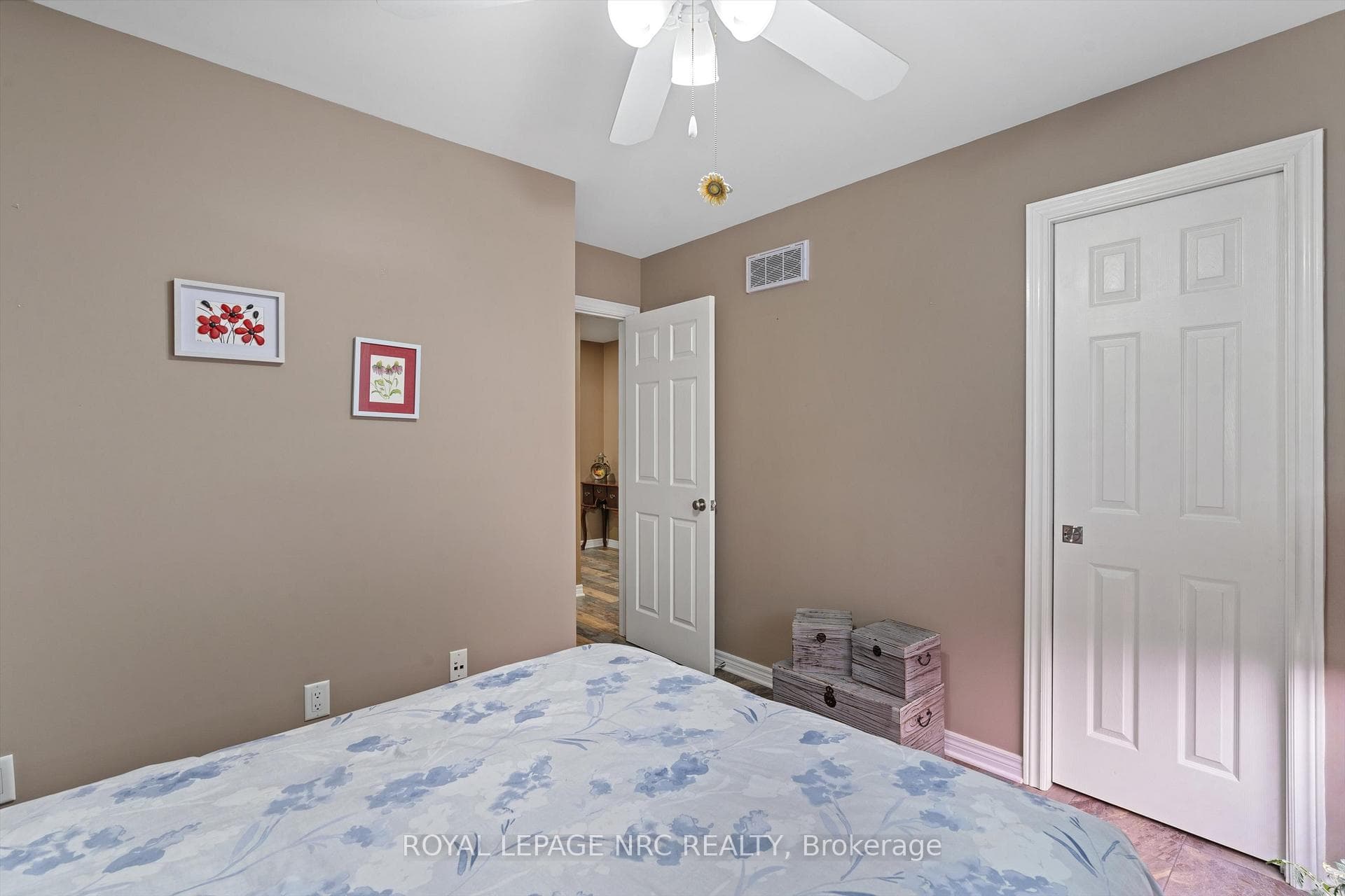 52 Thorold Ave Avenue photo 22